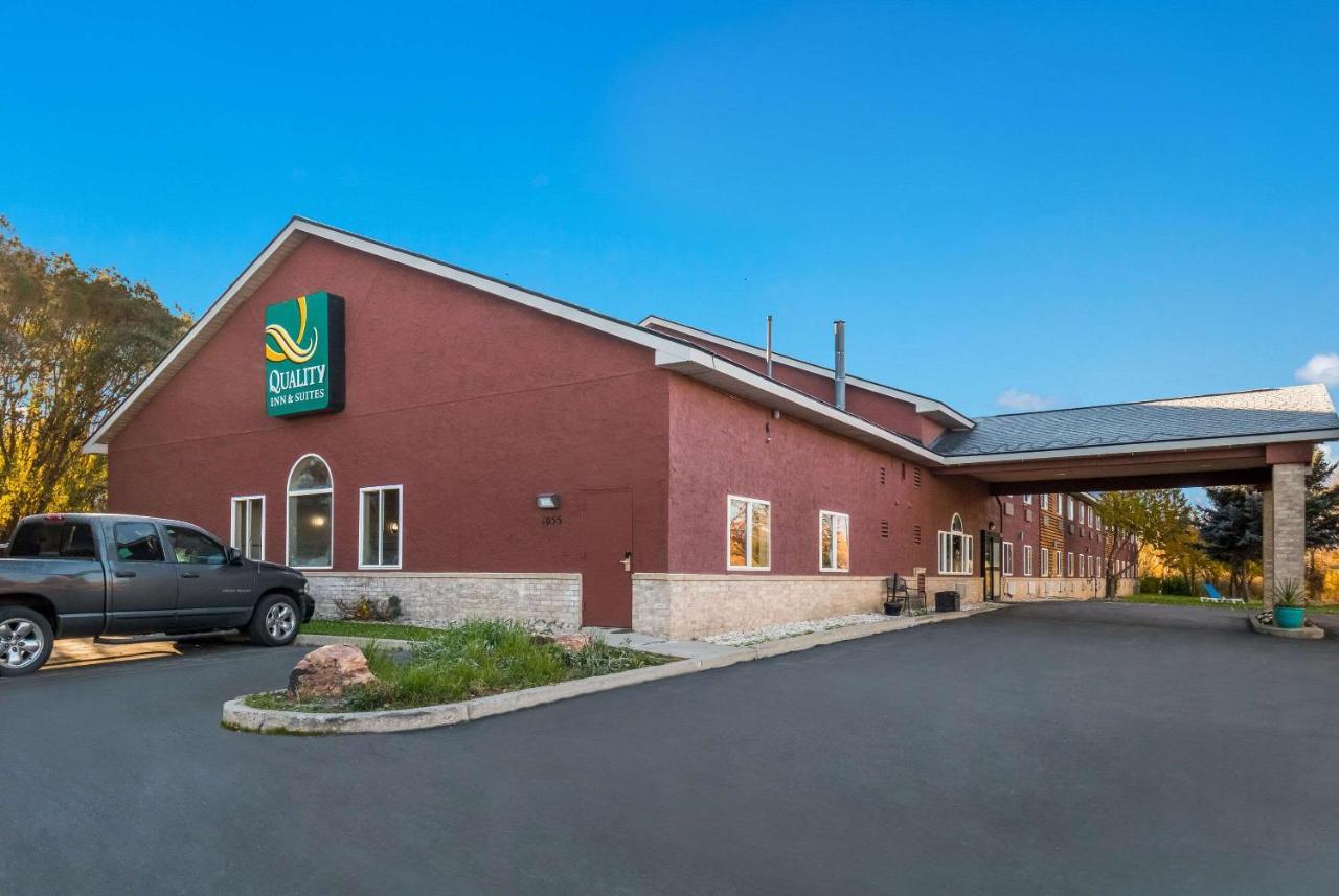 Quality Inn & Suites Steamboat Springs Exterior photo